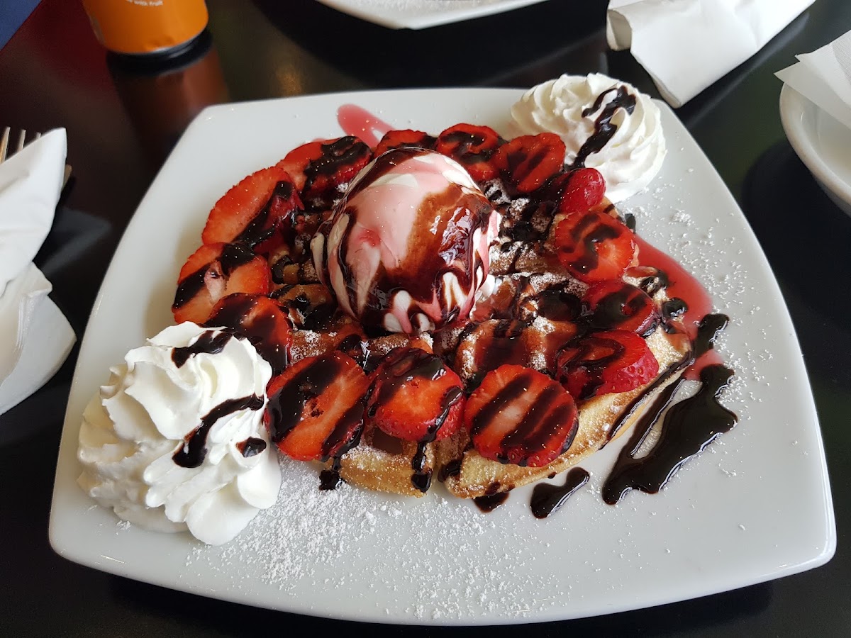 Swanage Beach Kiosk Photos 2